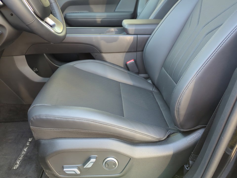 Used 2026 Hyundai Santa Fe SEL AWD/4WD image 9
