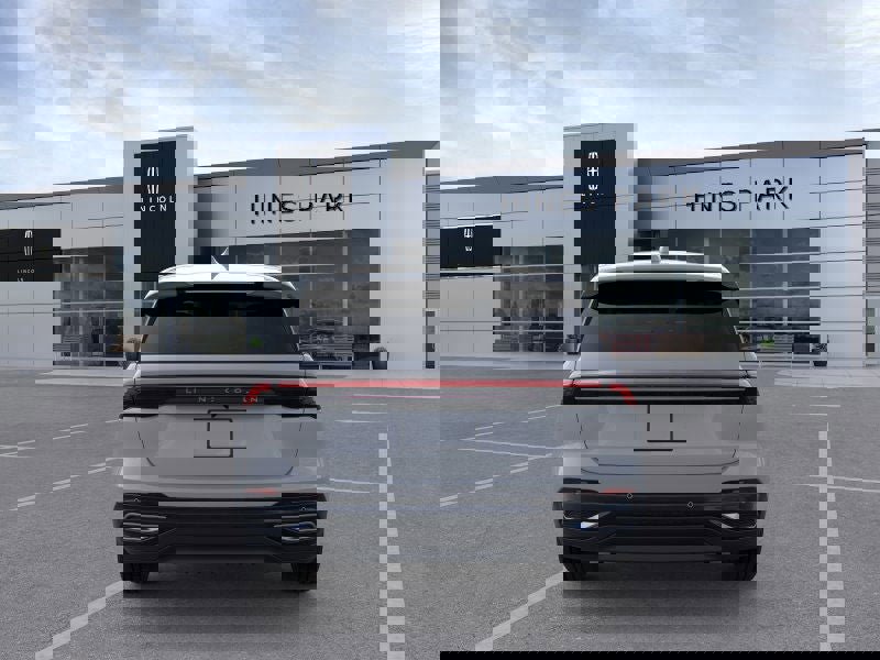 New 2026 Lincoln Nautilus Premier image 5