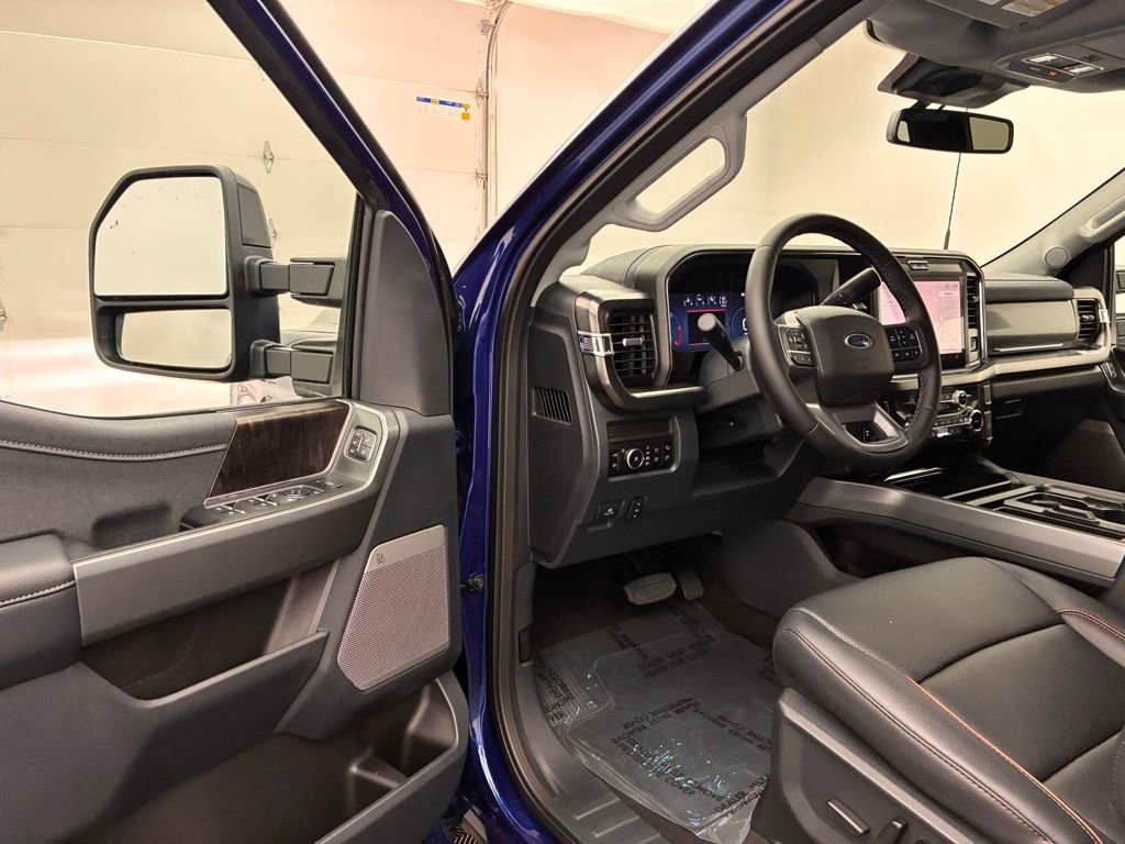 New 2026 Ford F250 Lariat w/ Black Appearance Package image 15