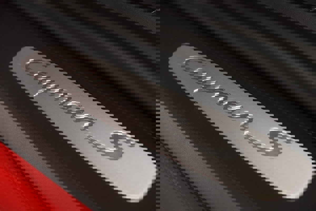 Used 2023 Porsche 718 Cayman S w/ Sport Chrono Package image 41