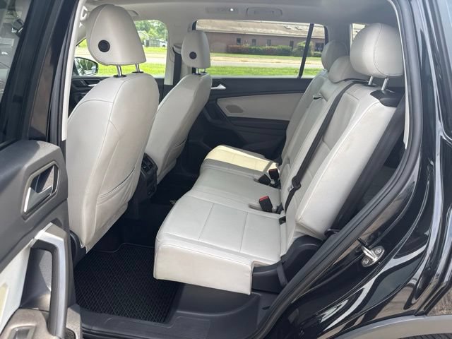 Used 2021 Volkswagen Tiguan SEL w/ 3-Row Tiguan MDO Package FWD image 24