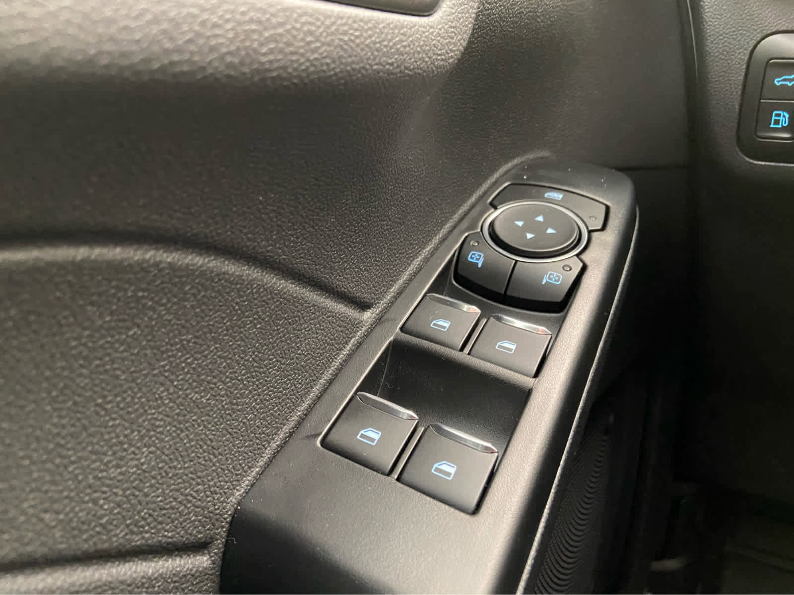 New 2026 Ford Escape SE image 38