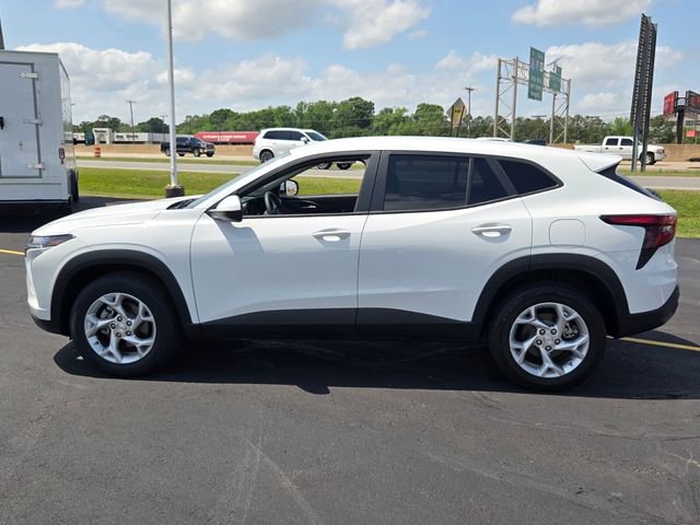 Used 2024 Chevrolet Trax LS w/ LS Convenience Package image 6