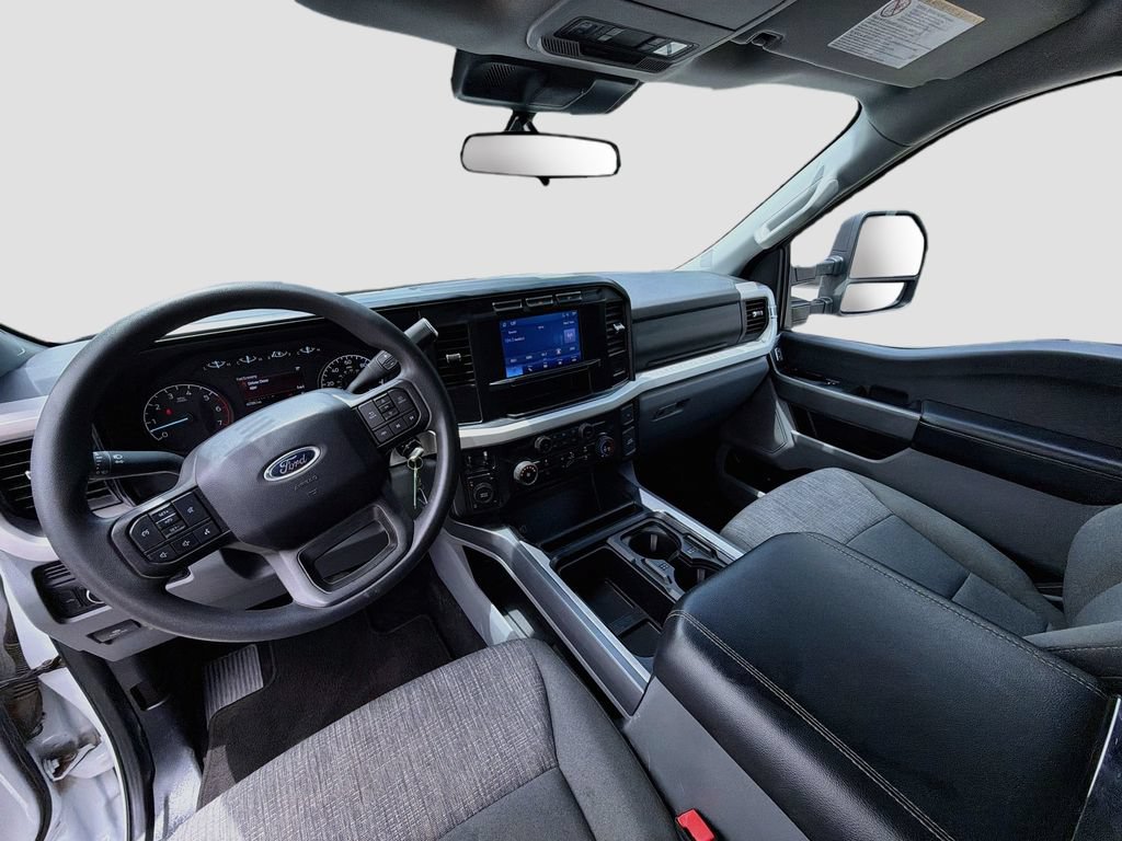 Used 2024 Ford F250 XLT AWD/4WD image 9