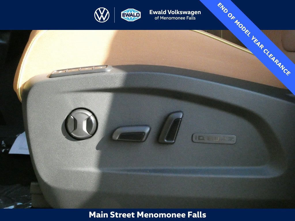 New 2025 Volkswagen ID. Buzz Pro S Plus image 8