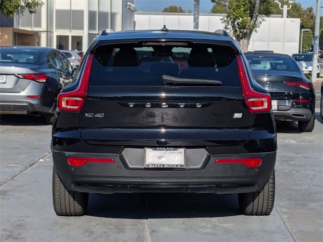 Used 2021 Volvo XC40 P8 Recharge w/ Advanced Package image 4