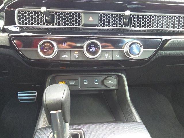 Used 2025 Honda Civic Sport image 16