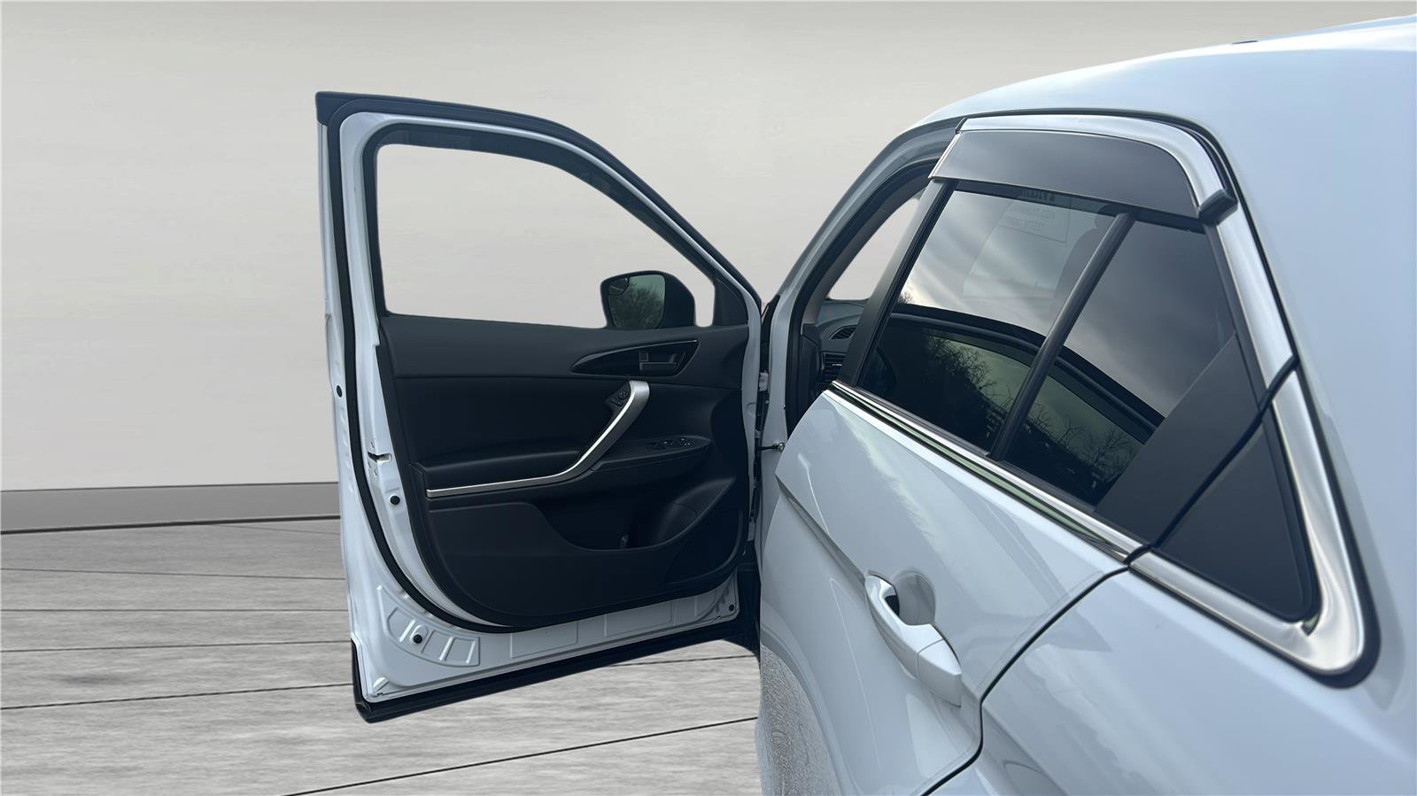 Used 2025 Mitsubishi Eclipse Cross ES image 14