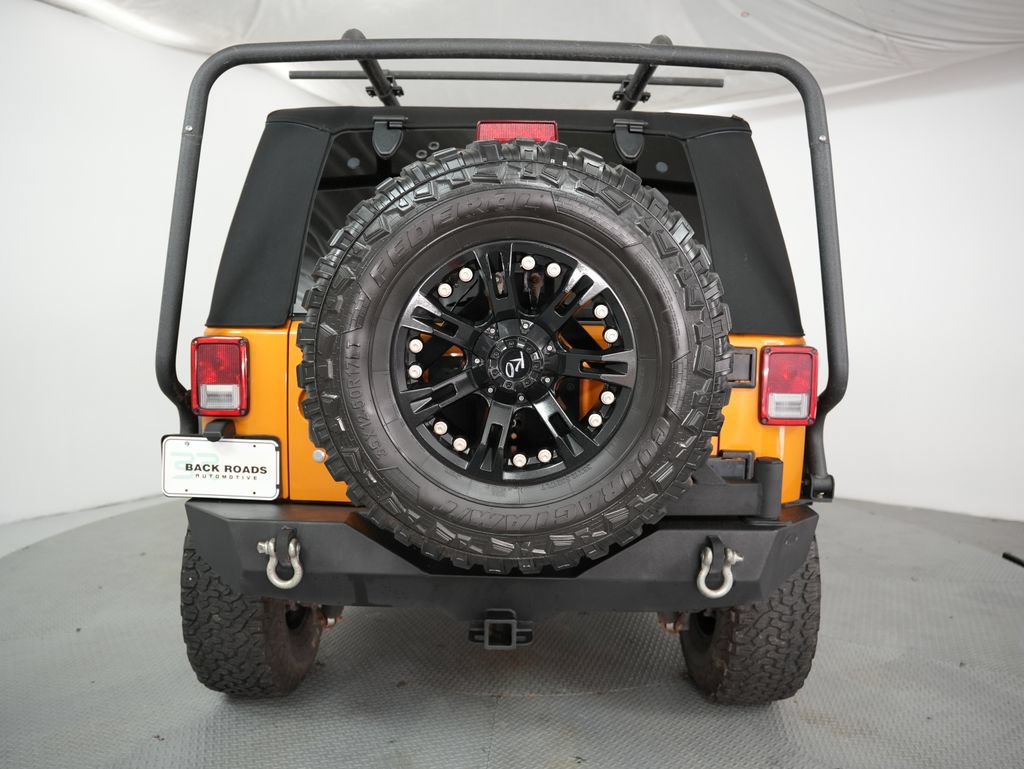 Used 2014 Jeep Wrangler Rubicon w/ Power Convenience Group AWD/4WD image 8