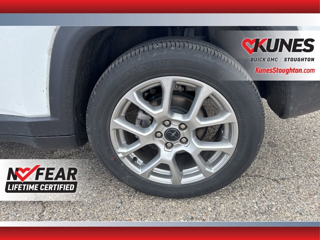 Used 2025 Jeep Compass Limited AWD/4WD image 16