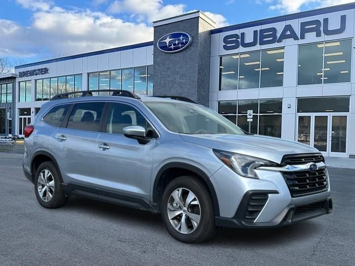 Used 2025 Subaru Ascent Premium image 1