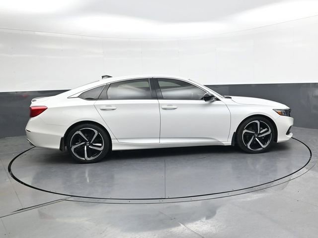 Used 2022 Honda Accord Sport image 3