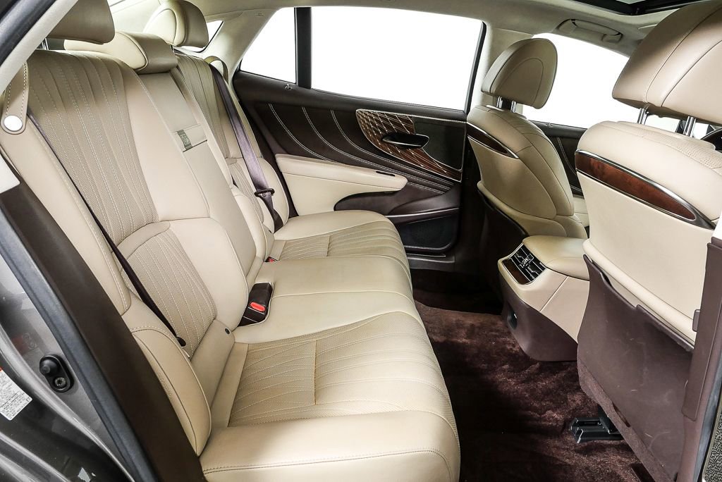 Used 2020 Lexus LS 500 AWD w/ Interior Upgrade Package image 23