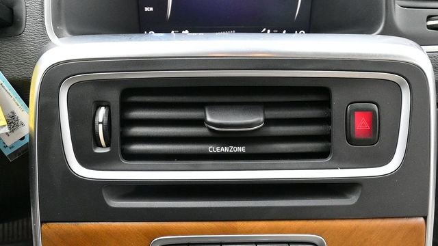 Used 2018 Volvo S60 T5 Inscription Platinum FWD image 30