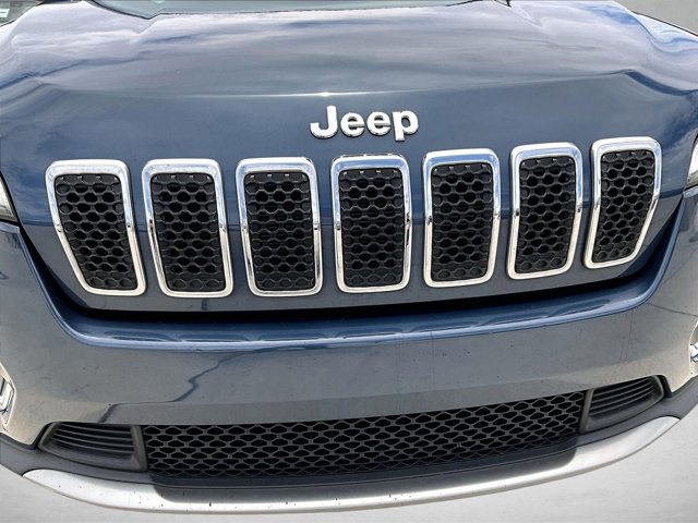 Used 2019 Jeep Cherokee Limited FWD image 30