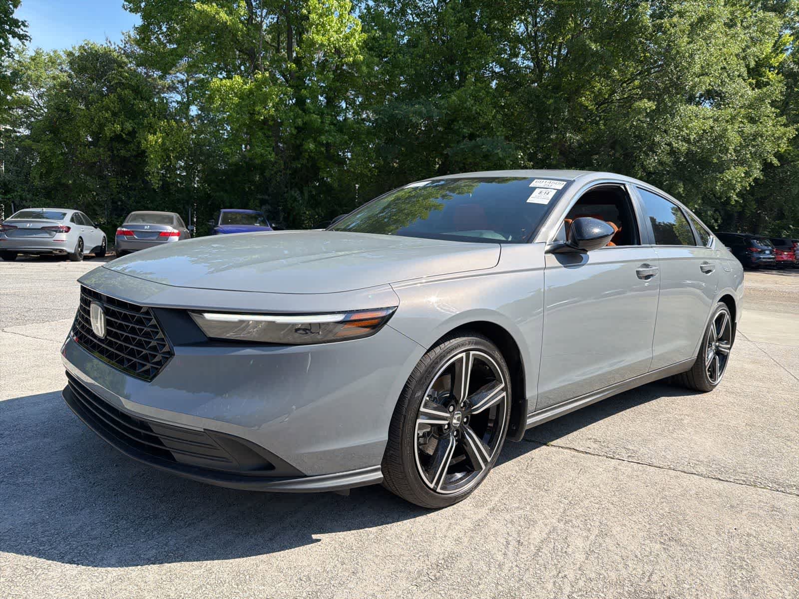 Used 2025 Honda Accord Sport image 1