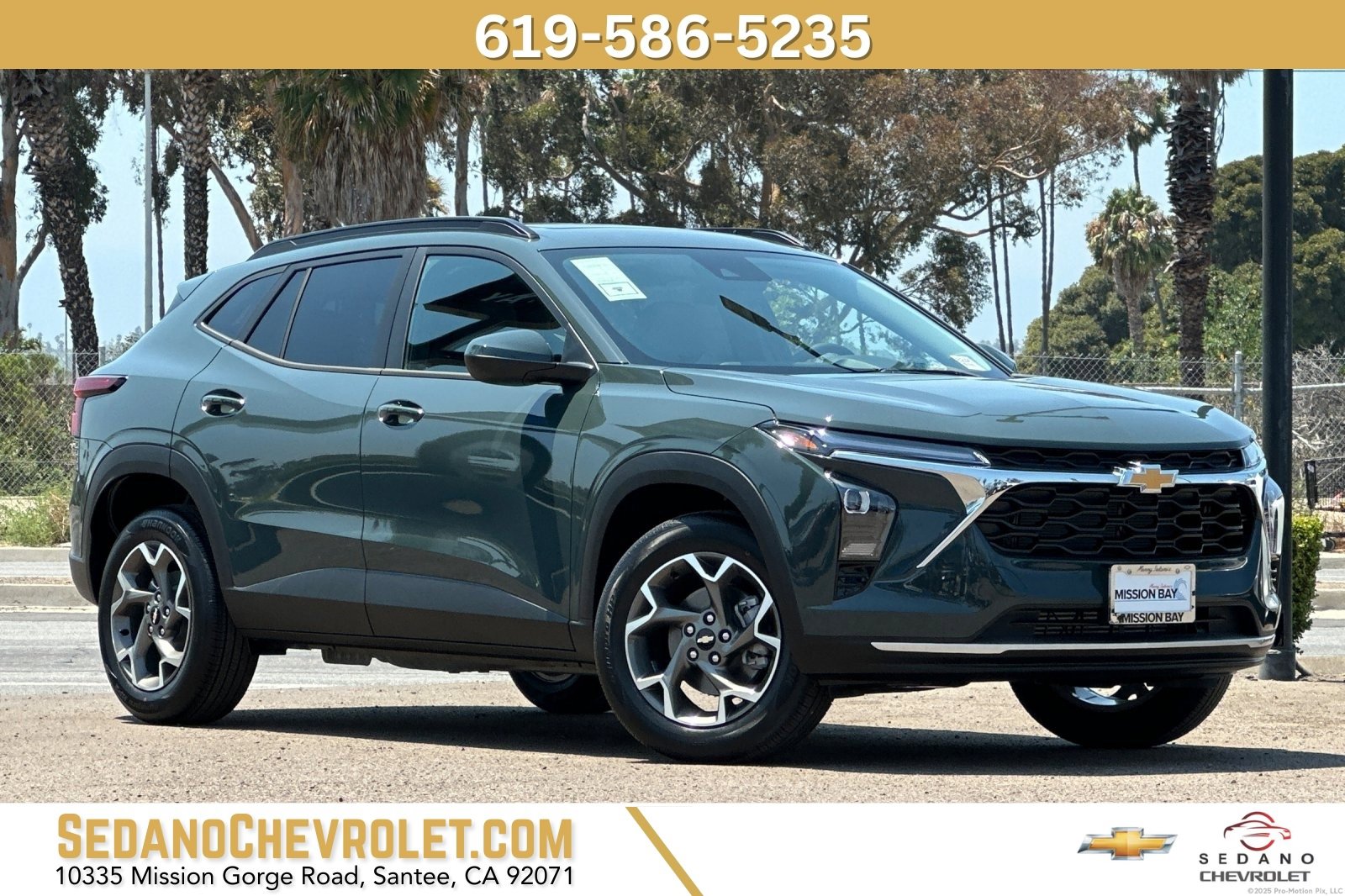 New 2025 Chevrolet Trax LT w/ Sunroof Package