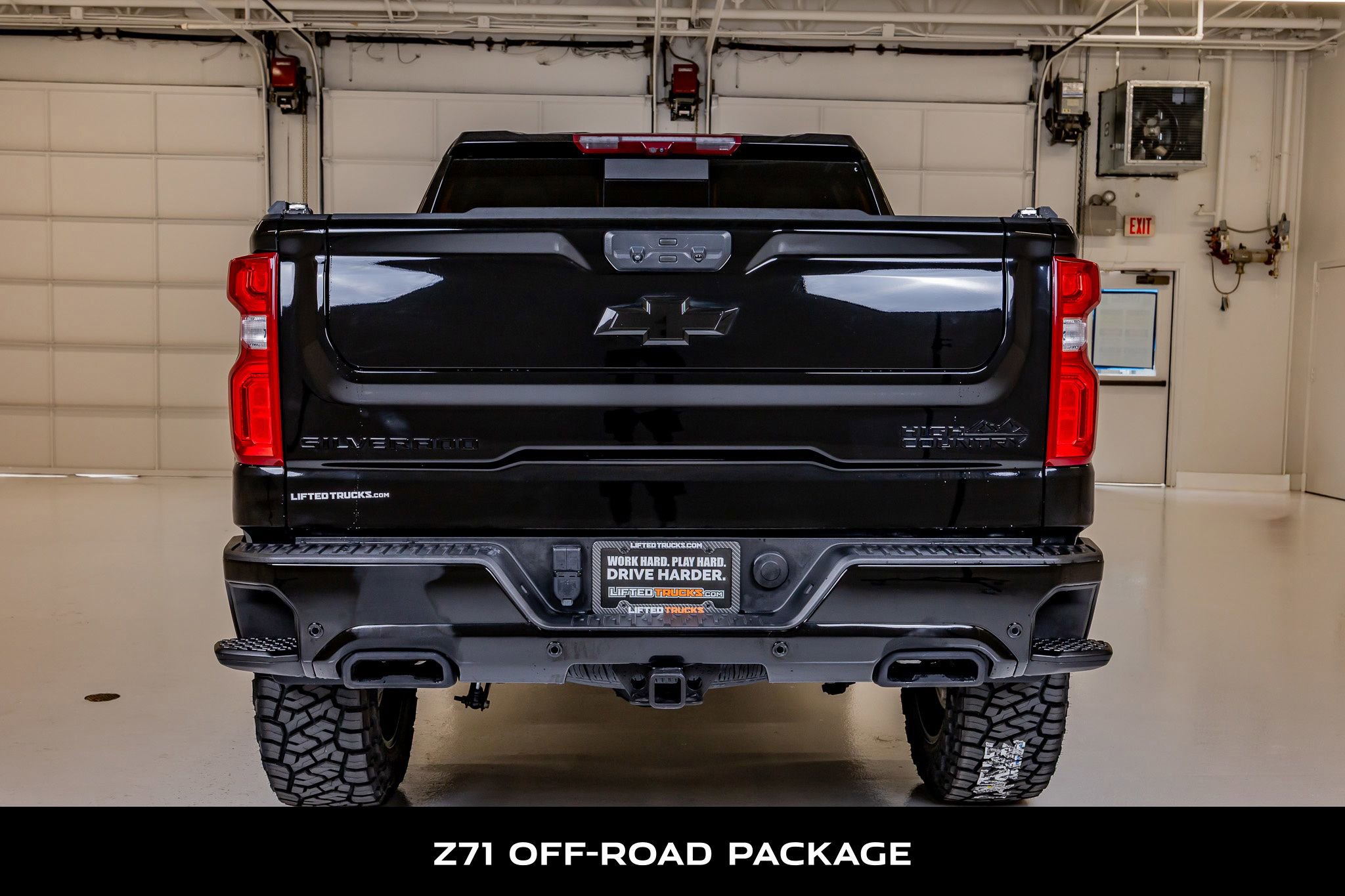 Used 2024 Chevrolet Silverado 1500 High Country w/ Midnight Edition AWD/4WD image 8