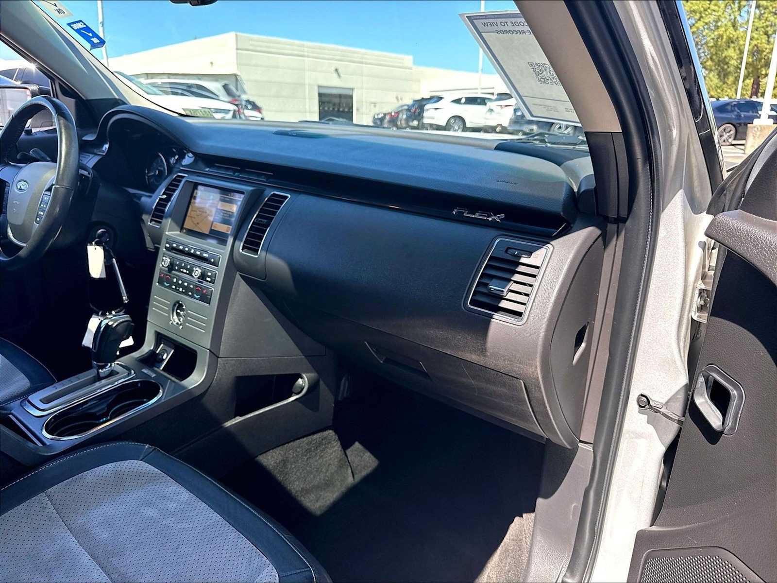 Used 2011 Ford Flex Titanium w/ Trailer Tow Pkg Class III AWD/4WD image 18