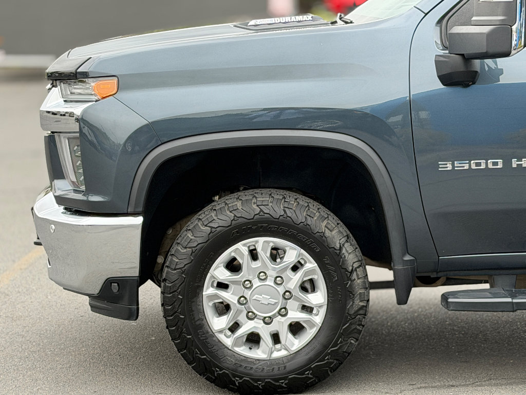 Used 2020 Chevrolet Silverado 3500 LTZ w/ LTZ Plus Package AWD/4WD image 17