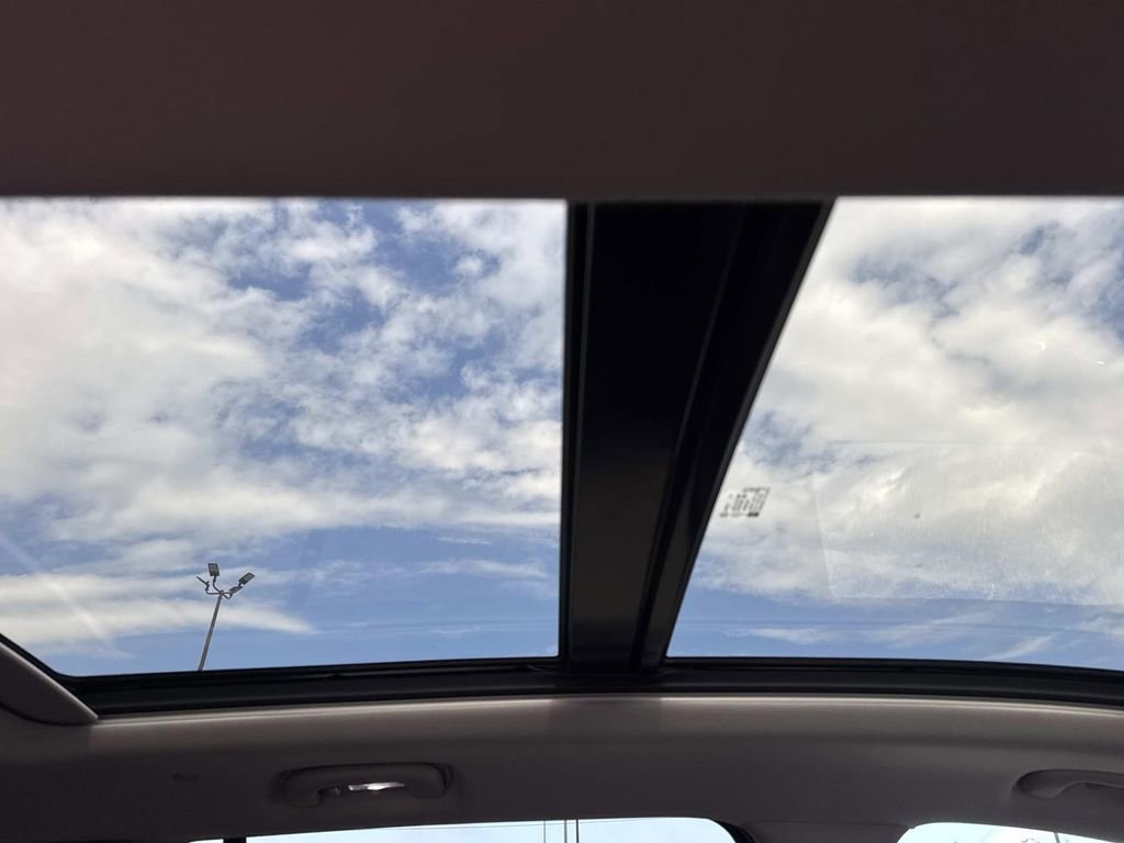 Used 2024 GMC Terrain AT4 w/ Infotainment Package II image 16