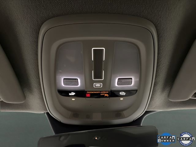 Used 2025 Volvo XC40 B5 Plus image 54