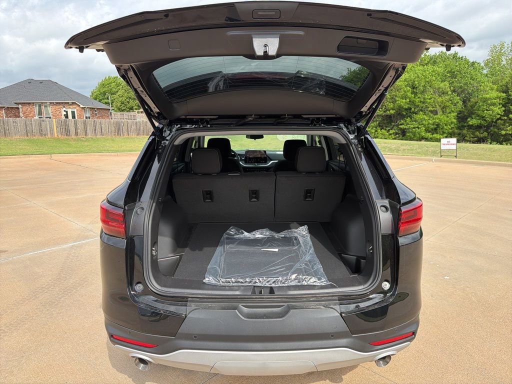 Used 2026 Chevrolet Blazer LT FWD image 15