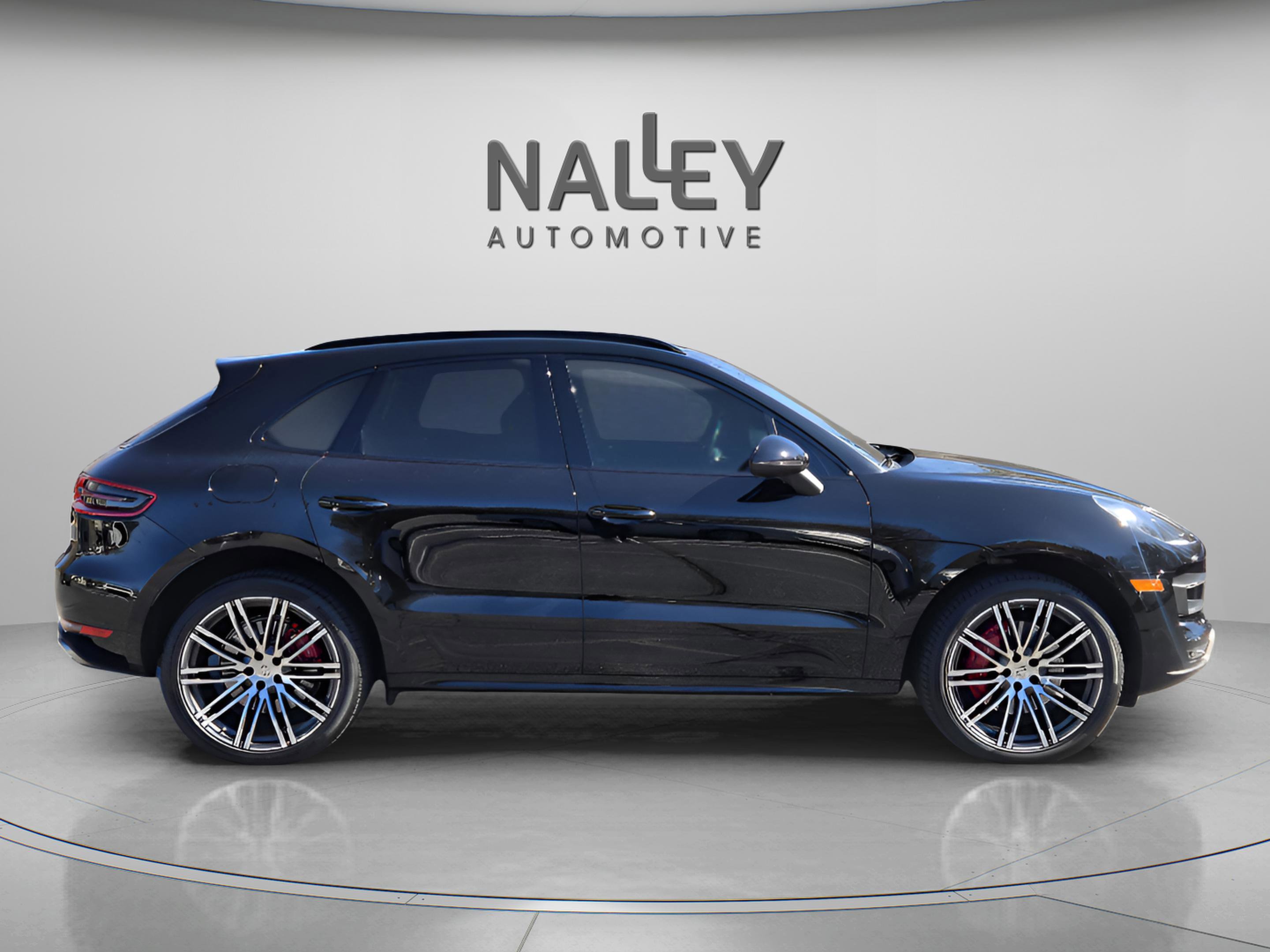 Used 2018 Porsche Macan Turbo image 7