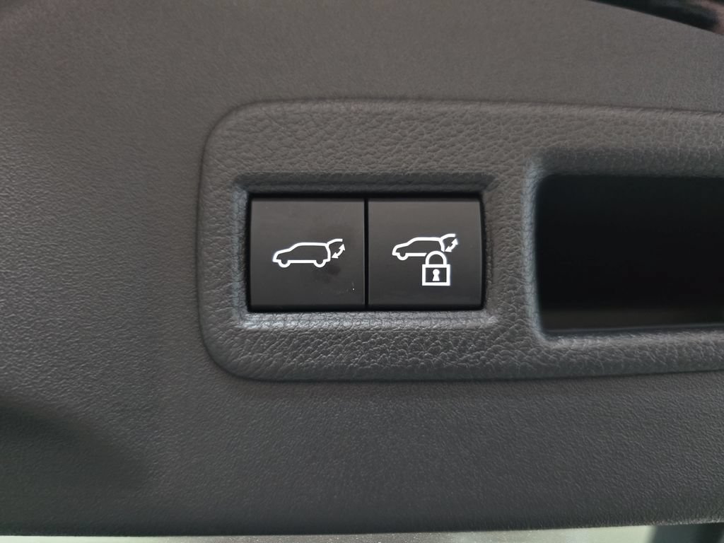 Used 2025 Toyota bZ4X FWD w/ Weather Package image 16