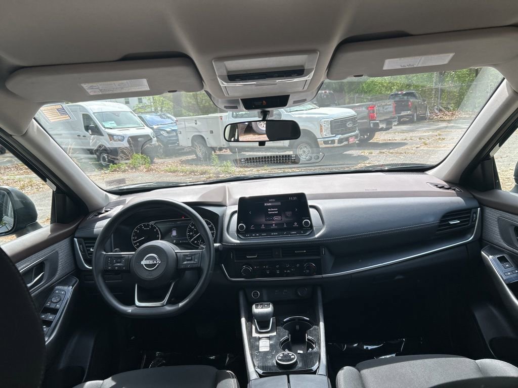 Used 2023 Nissan Rogue S image 26