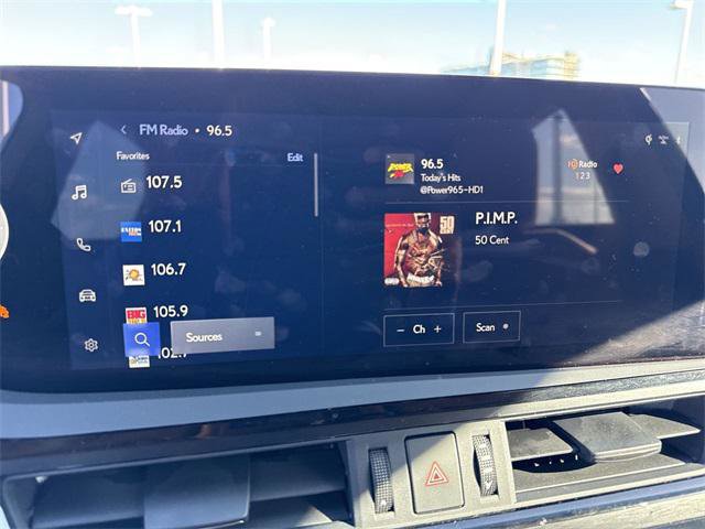 Certified 2024 Lexus ES 350 w/ Premium Package image 16