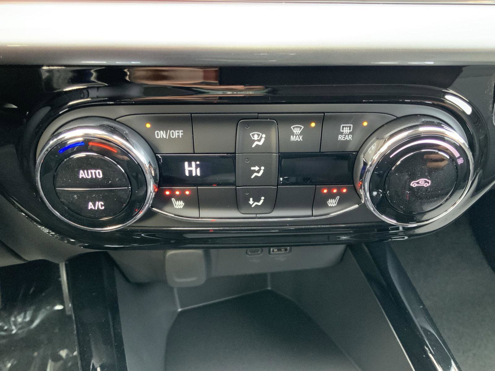 New 2026 Chevrolet Trax LT w/ Driver Confidence Package image 23