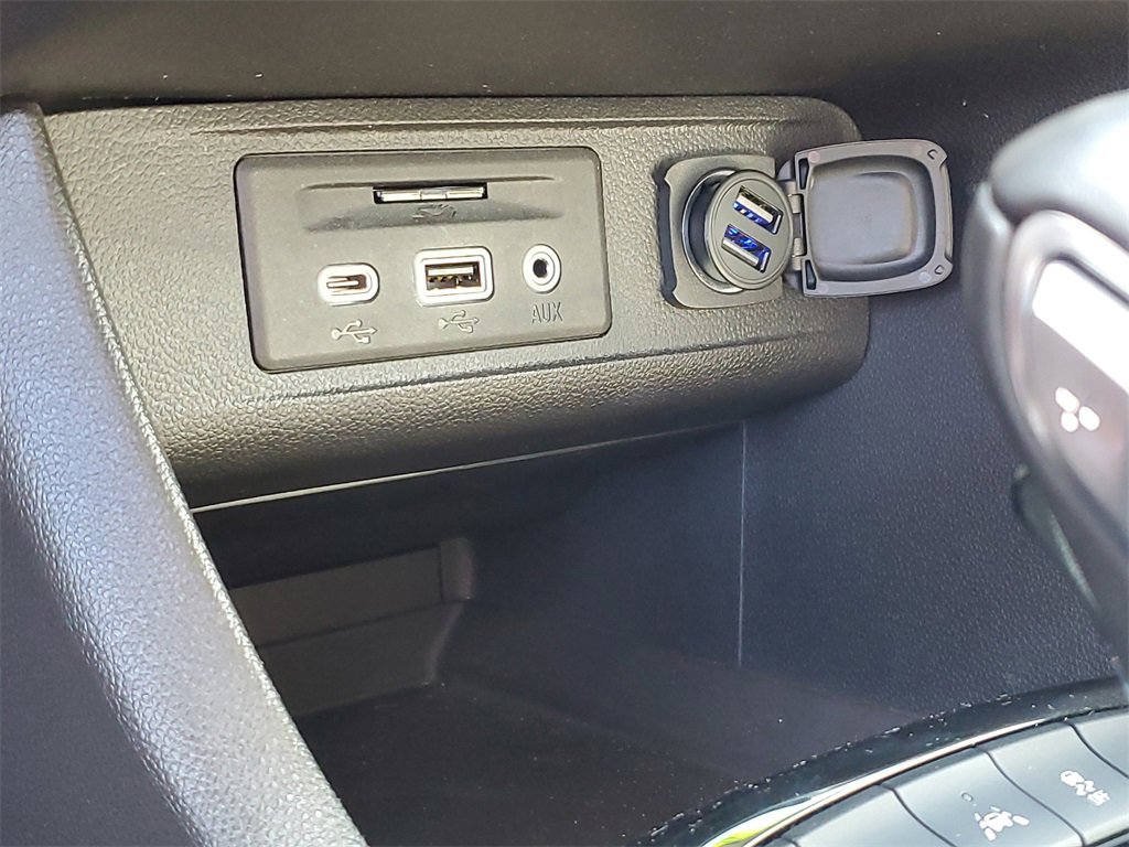 Used 2020 Buick Encore GX Essence w/ Advanced Technology Package image 25