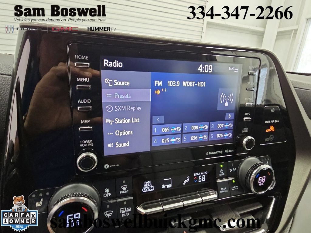 Used 2022 Toyota Highlander XLE FWD image 14