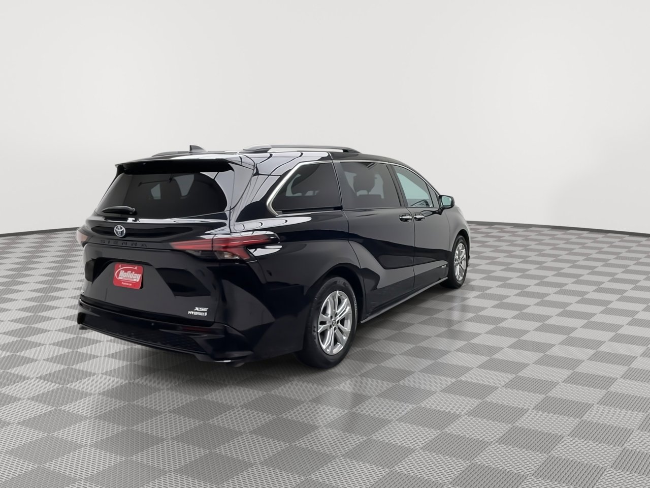 Used 2021 Toyota Sienna XSE w/ XSE Plus Package AWD/4WD image 42