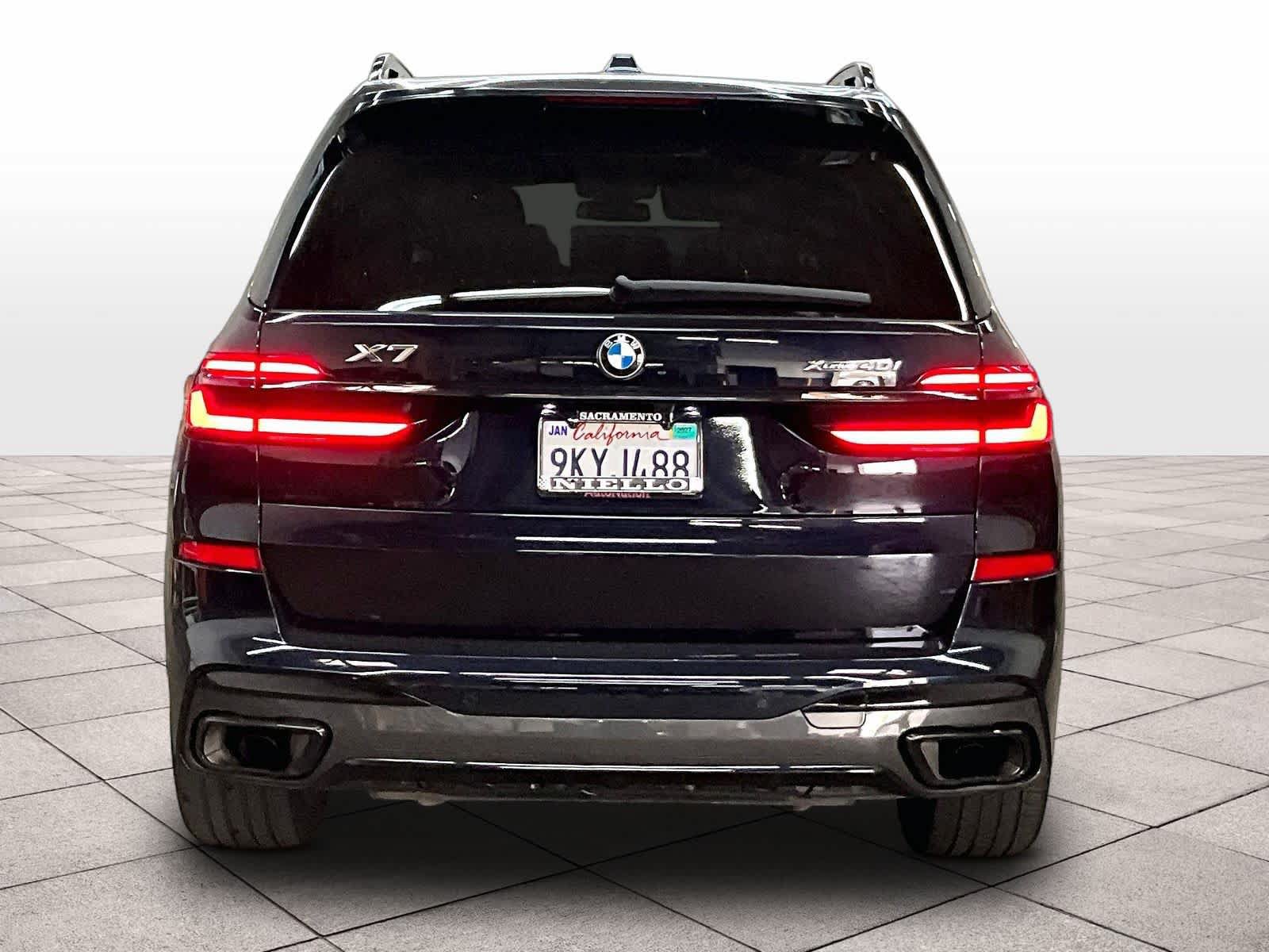 Used 2024 BMW X7 xDrive40i w/ M Sport Package AWD/4WD image 7