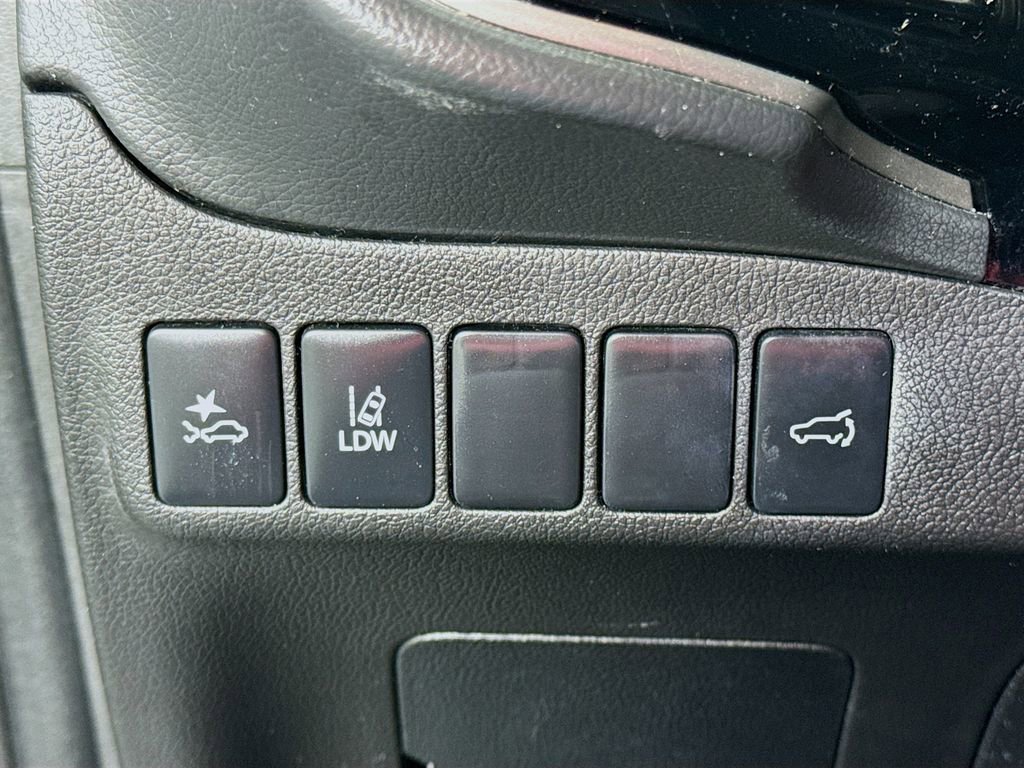 Used 2020 Mitsubishi Outlander SEL image 10