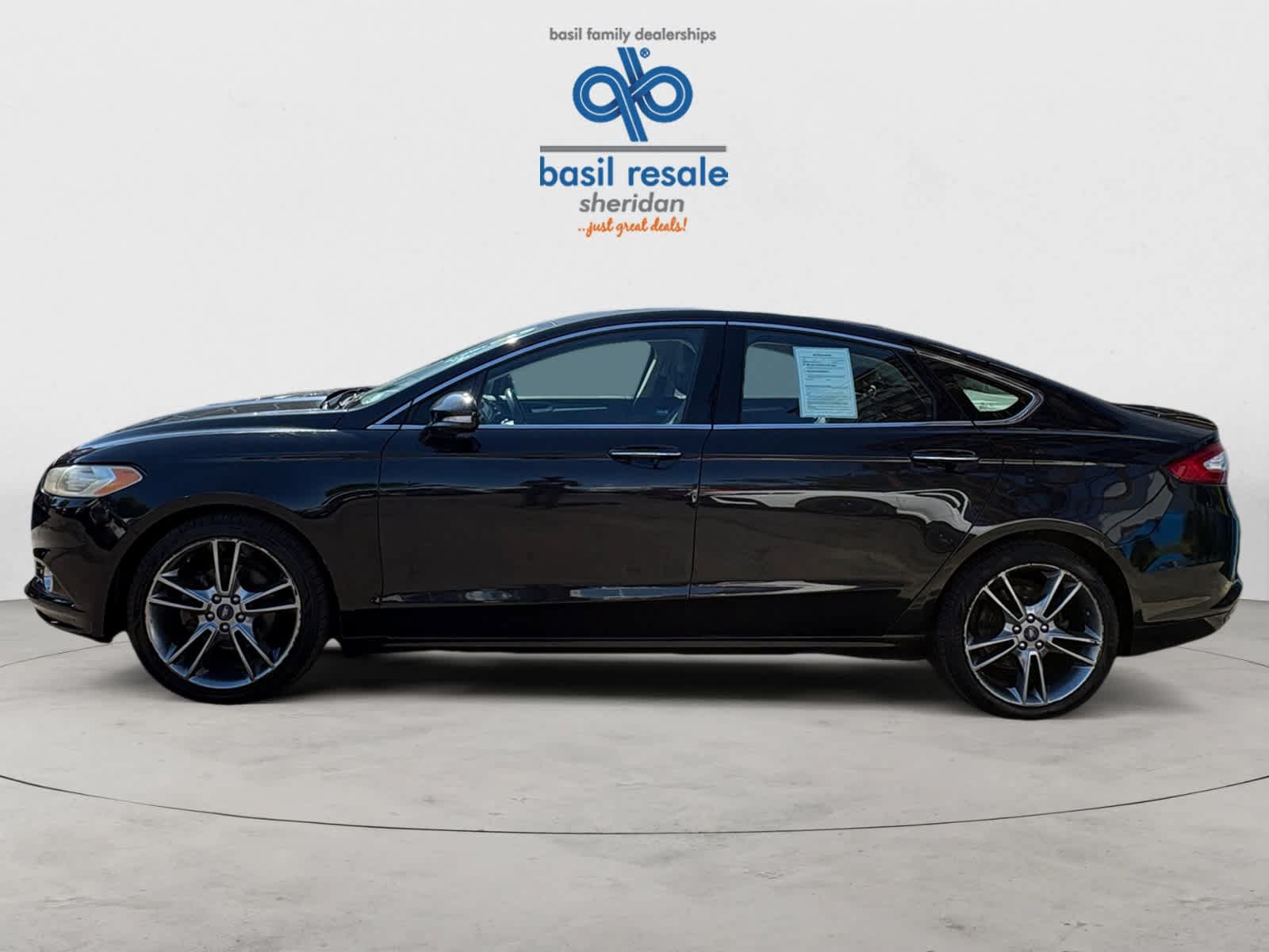 Used 2014 Ford Fusion Titanium AWD/4WD image 3