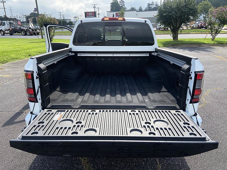 Certified 2024 Nissan Frontier SV w/ SV Convenience Package RWD image 15