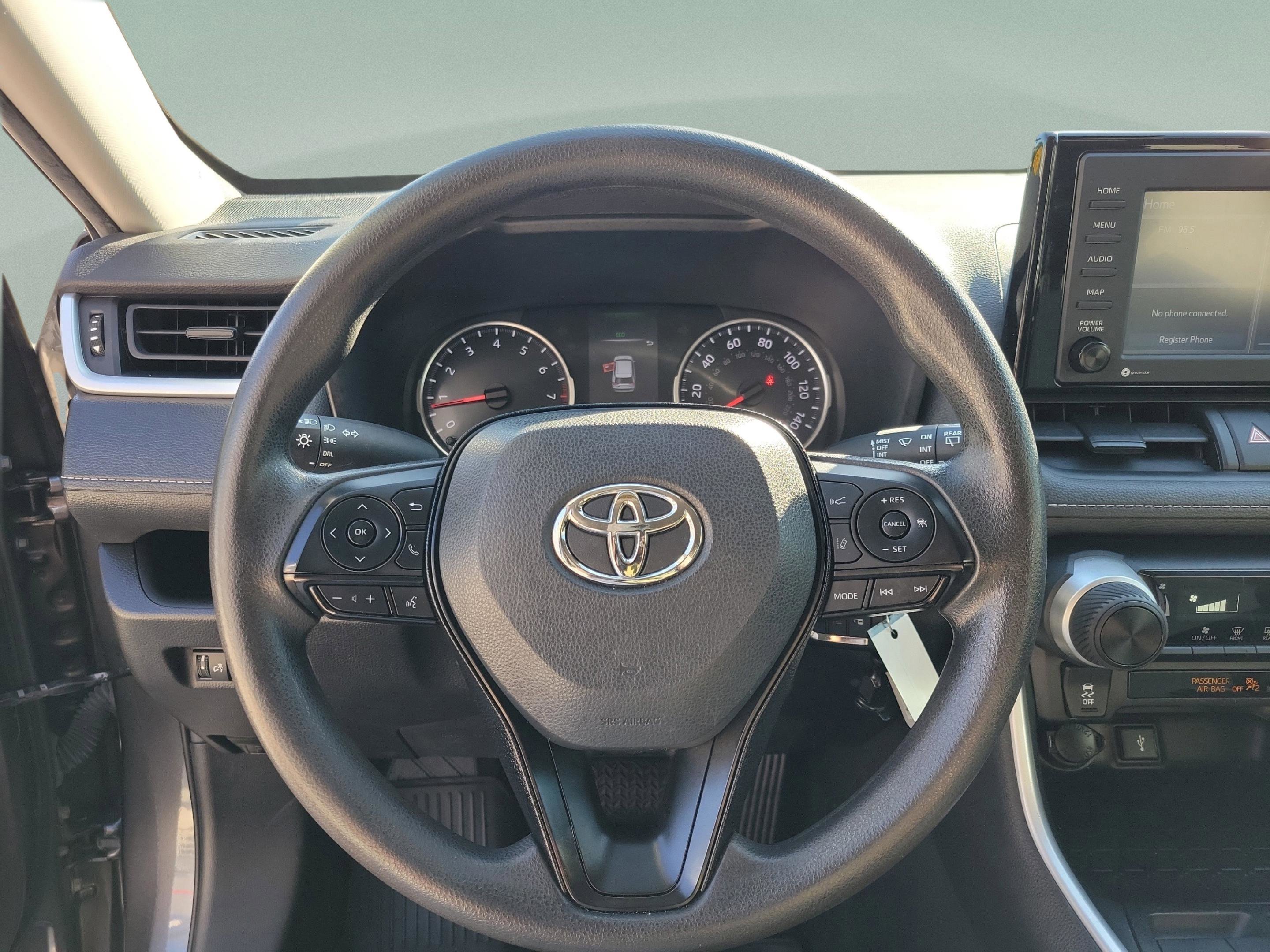 Used 2021 Toyota RAV4 LE AWD/4WD image 24