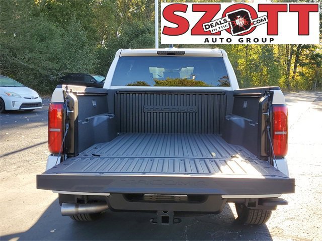 New 2025 Toyota Tacoma TRD Sport image 8