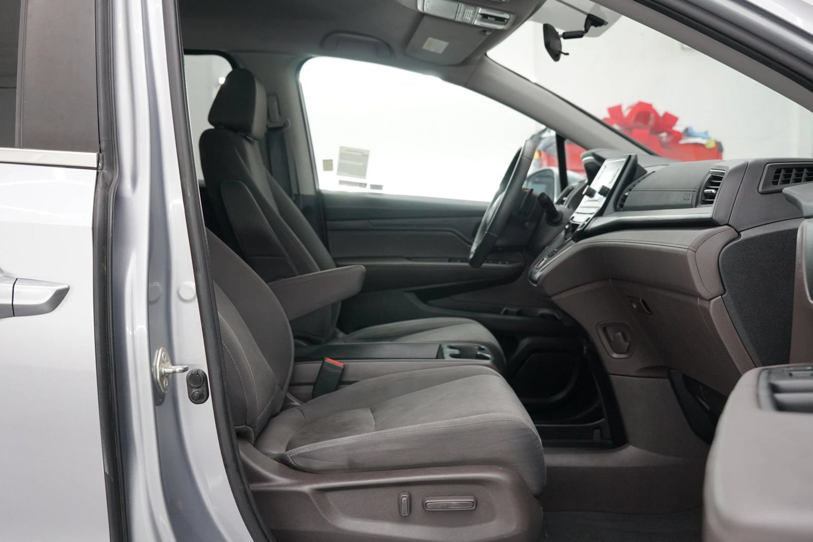 Used 2019 Honda Odyssey LX image 35