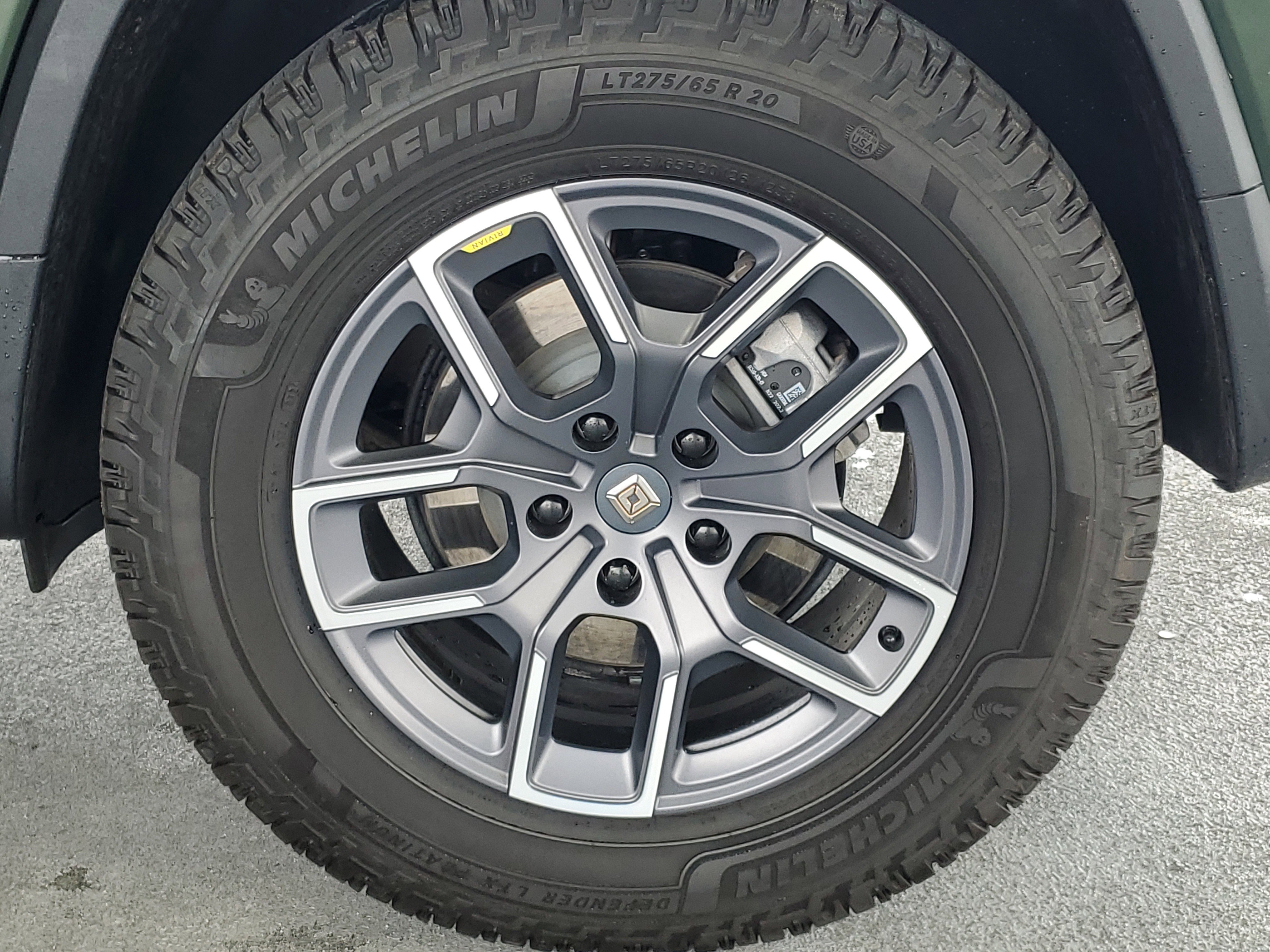 Used 2023 Rivian R1T Adventure image 7