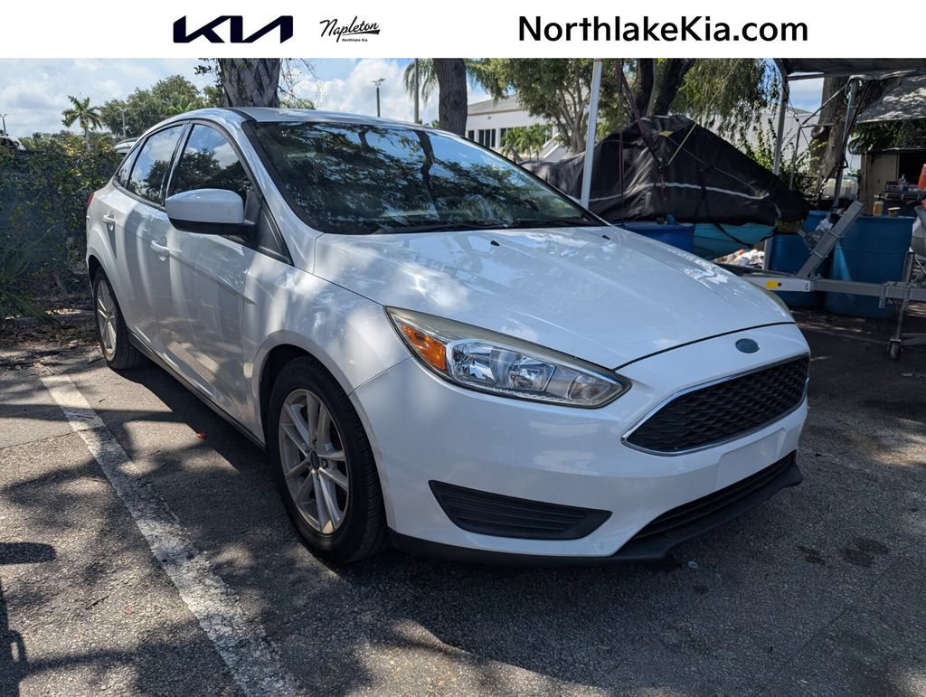 Used 2018 Ford Focus SE FWD image 1