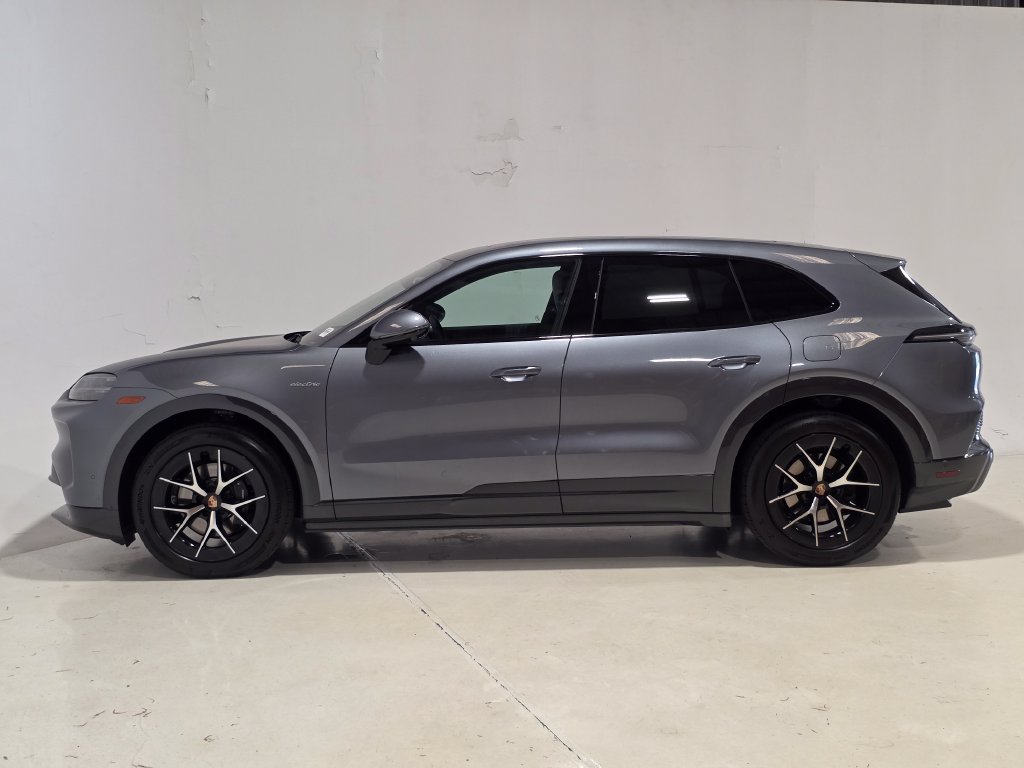 New 2026 Porsche Cayenne Electric AWD/4WD image 8