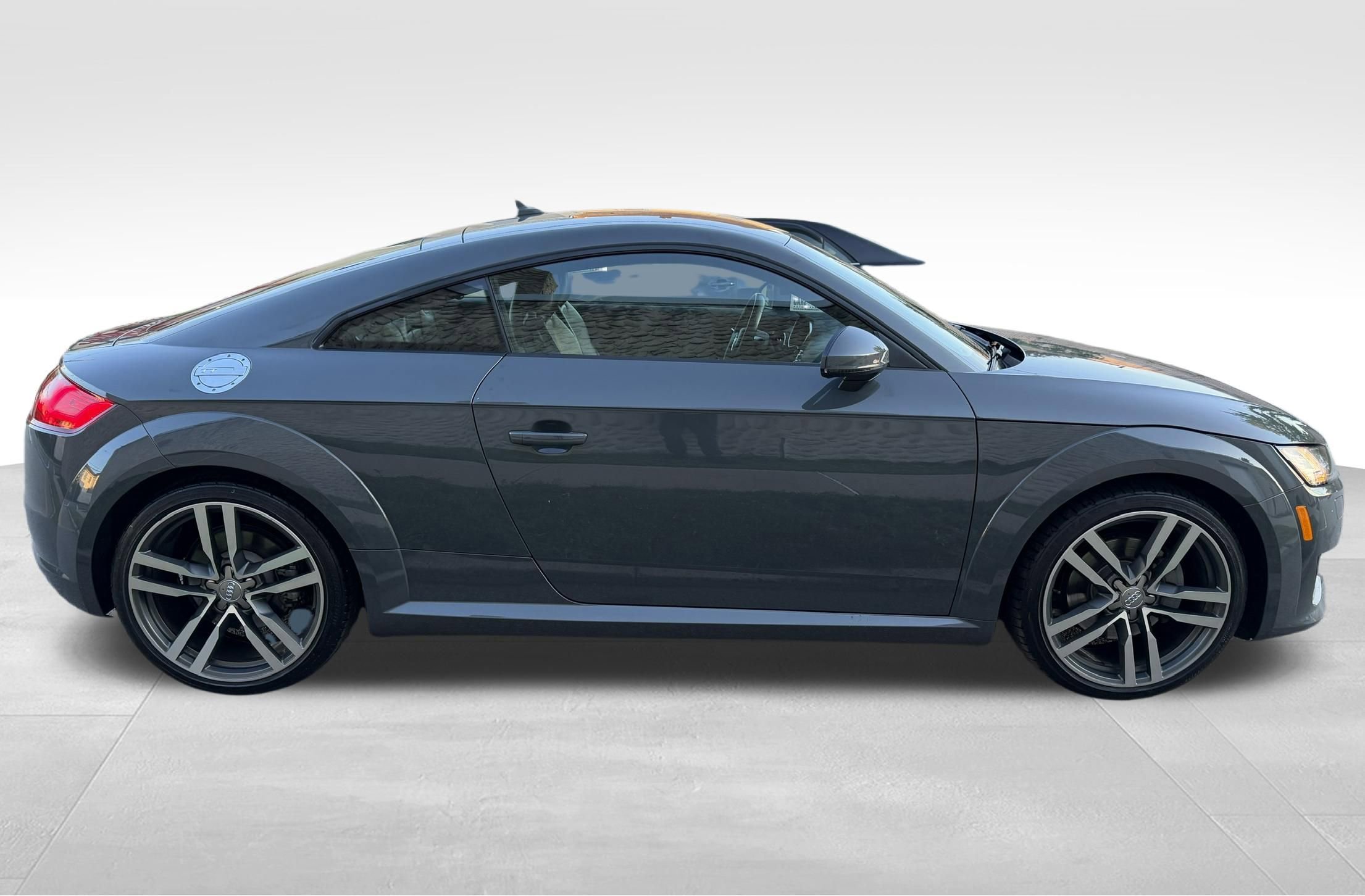Used 2018 Audi TT 2.0T w/ Technology Package AWD/4WD image 4