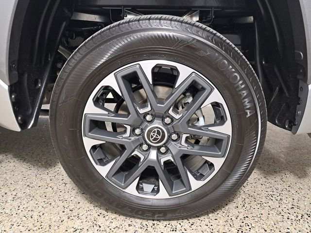 Used 2024 Toyota Tundra Limited image 8