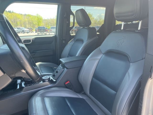 Used 2024 Ford Bronco Outer Banks AWD/4WD image 12
