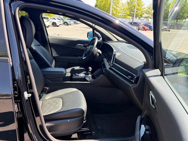 Used 2025 Kia Sportage X-Pro AWD/4WD image 27