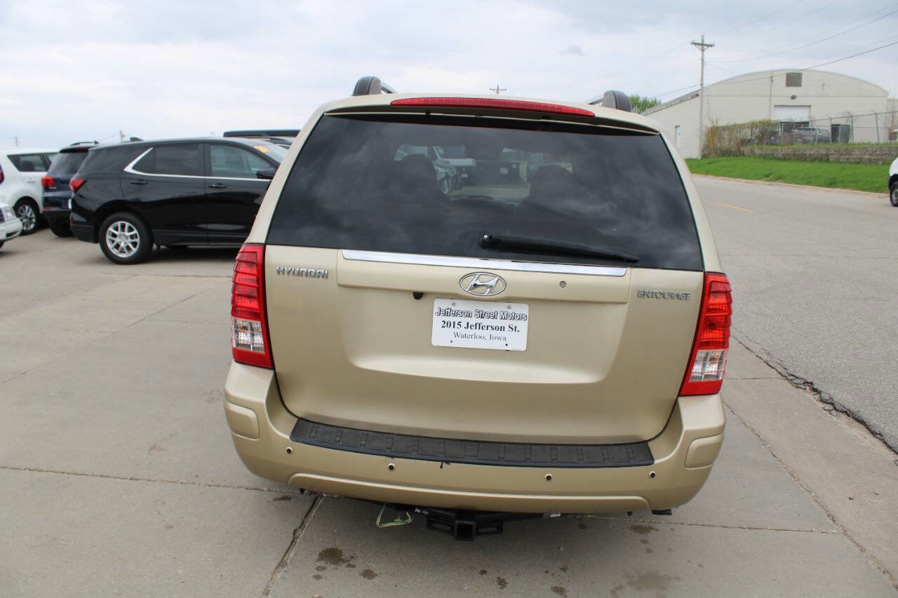 Used 2007 Hyundai Entourage GLS FWD image 7